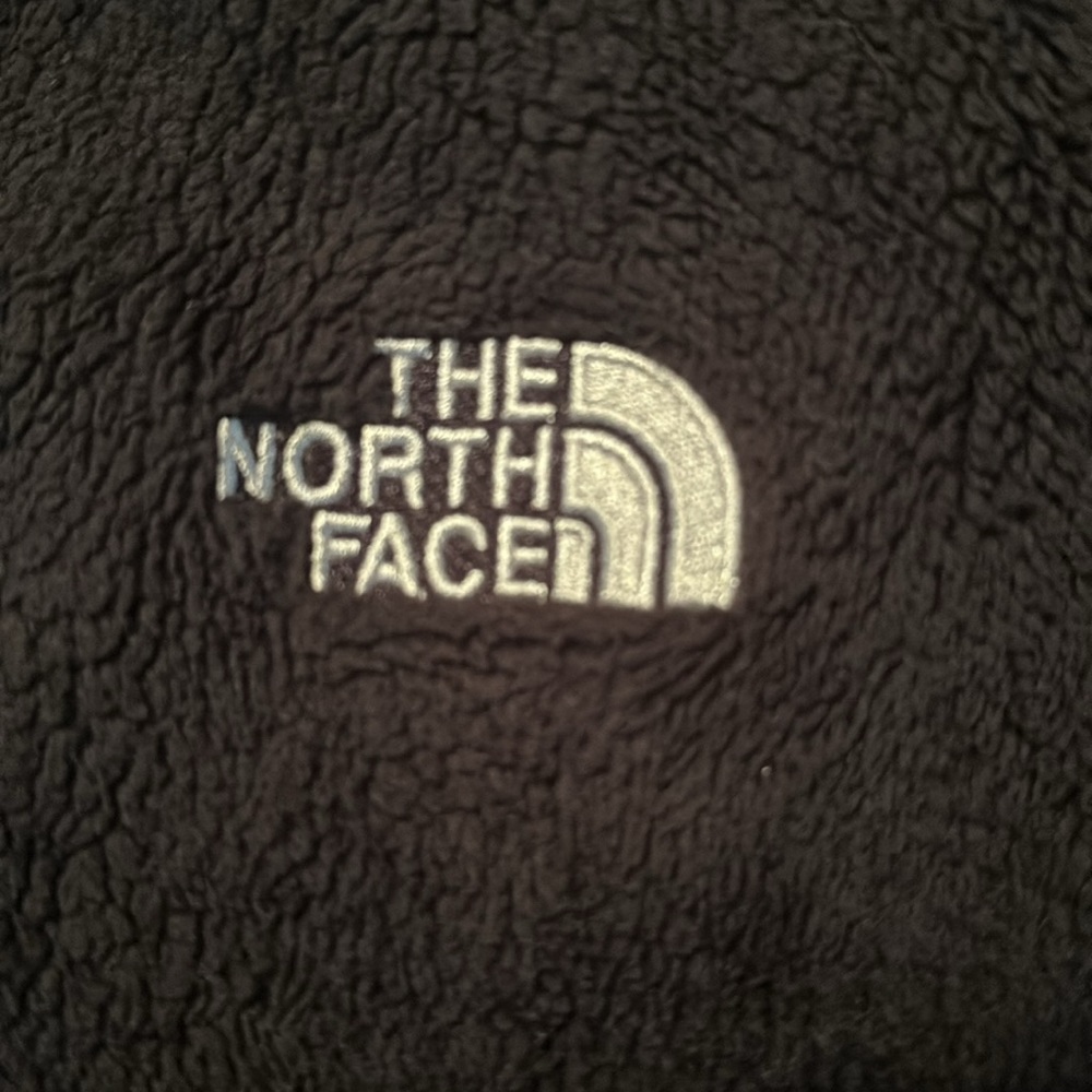 EUC women’s north face osito jacket - Picture 4 of 6